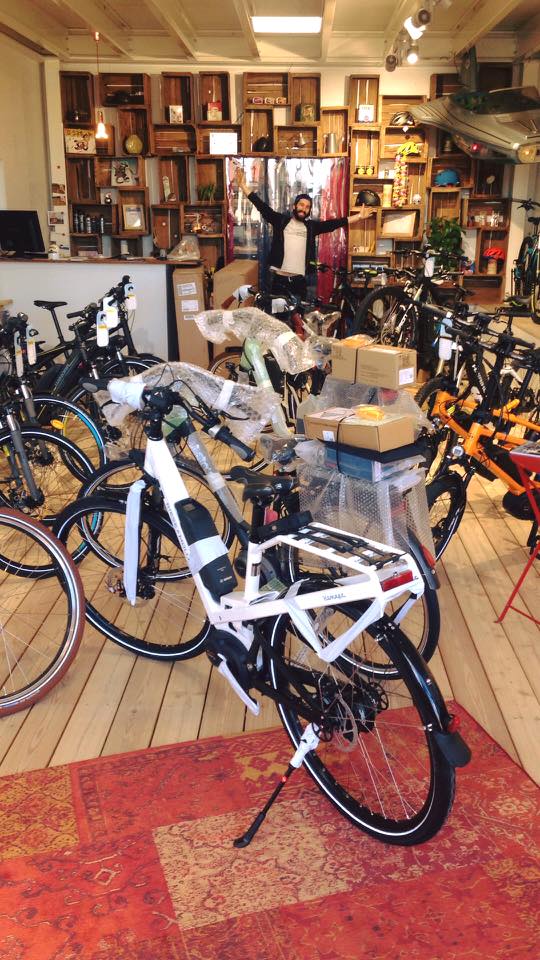 nouveaux vélo électrique au magasin à Lyon