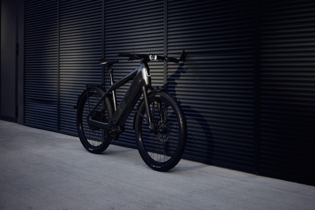 ST7_Outdoor_Bike_Sport_Dark_Platinum_02_1